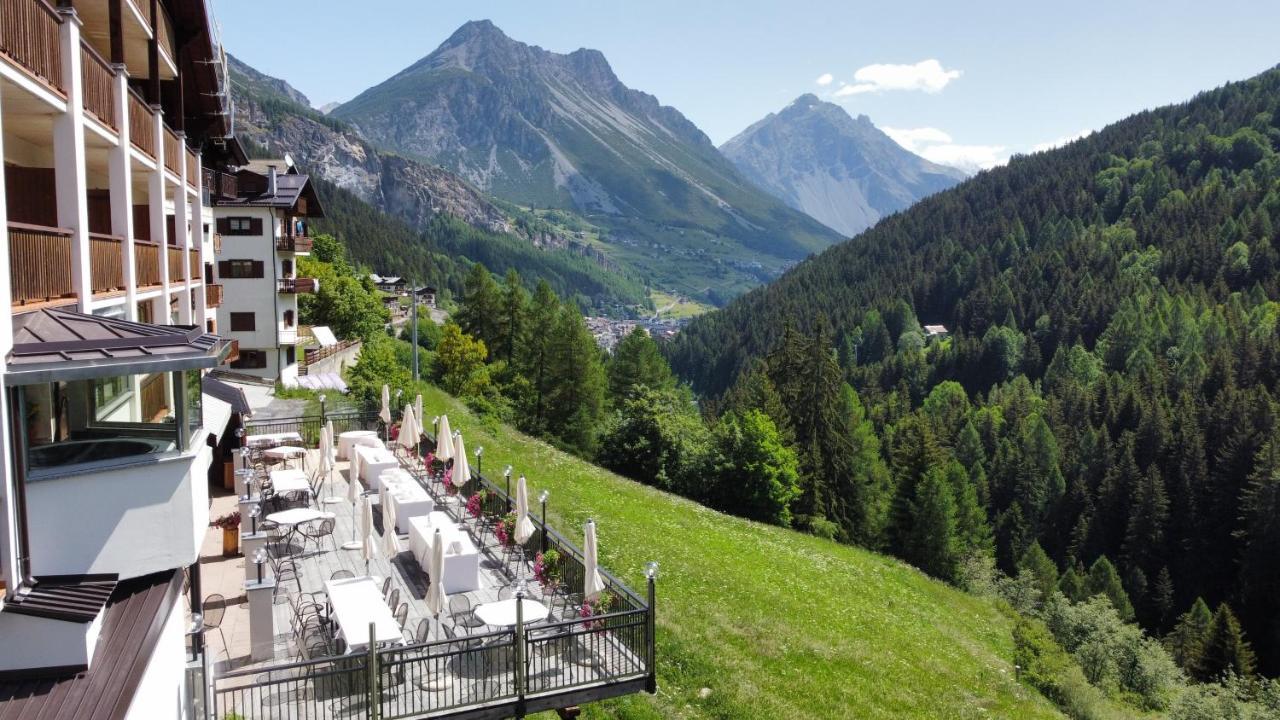 Hotel Miravalle Isolaccia Exteriör bild