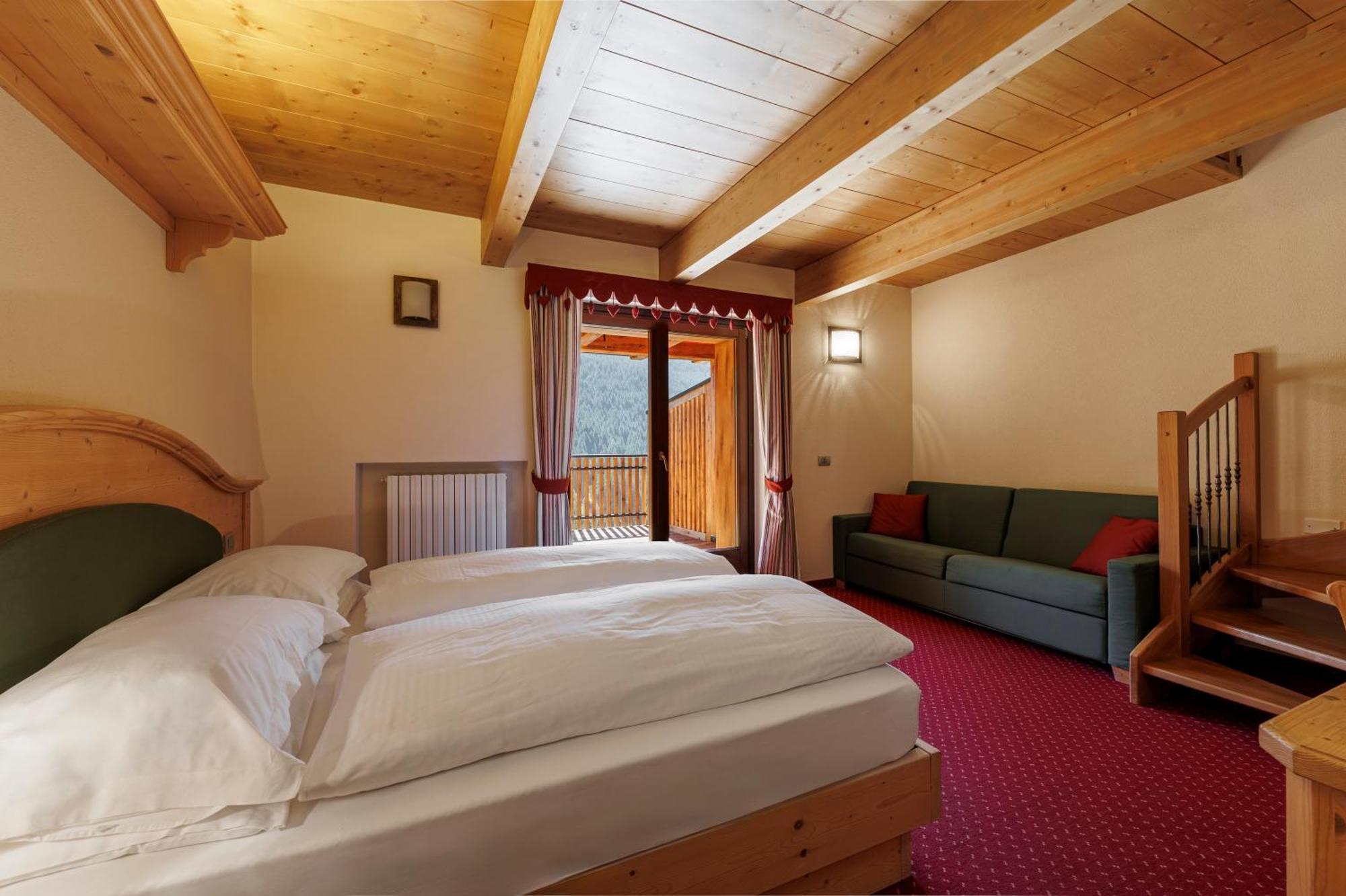 Hotel Miravalle Isolaccia Exteriör bild